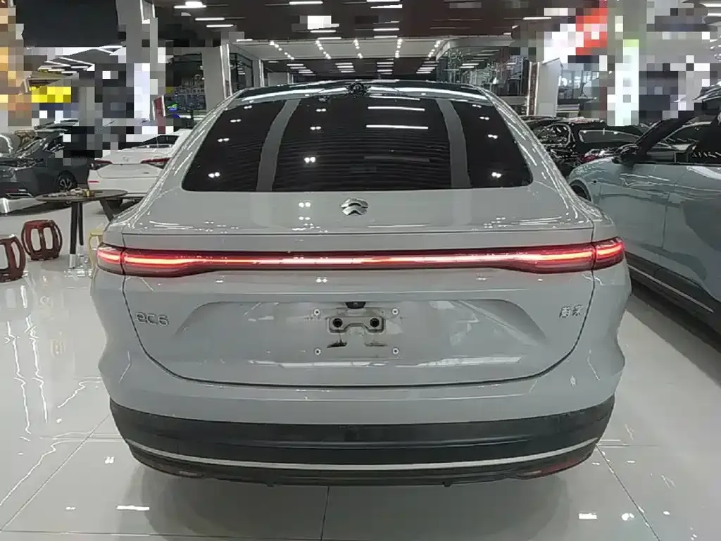 NIO EC6 — фото 8