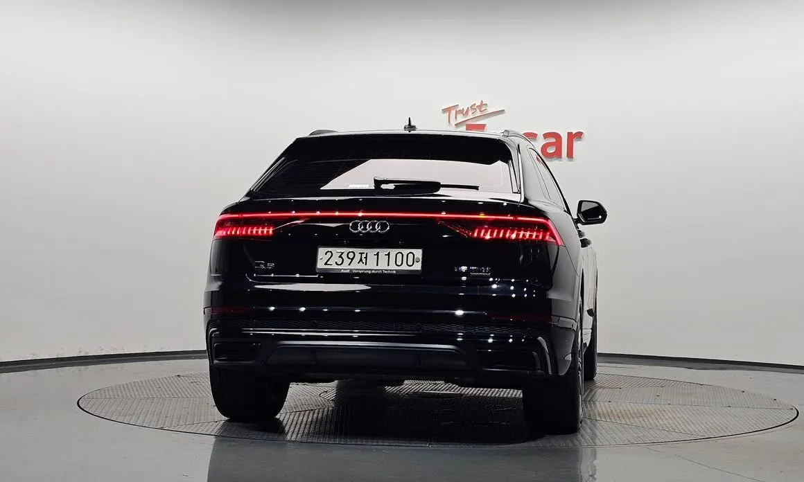 Audi Q8 — фото 3
