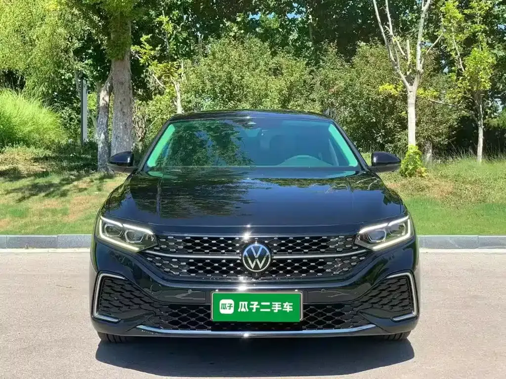 Volkswagen Passat — фото 6