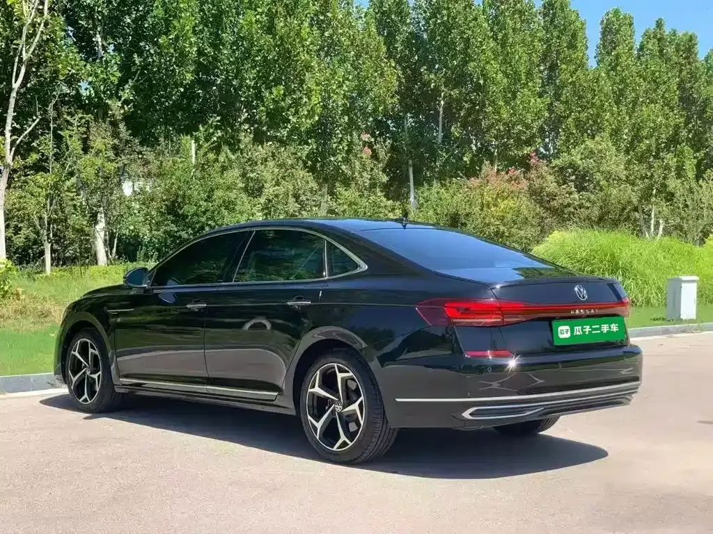 Volkswagen Passat — фото 4