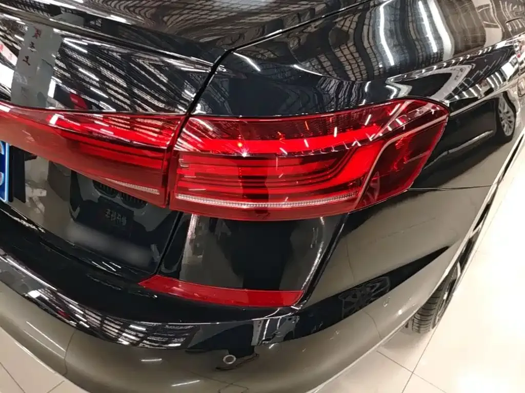 Volkswagen Passat — фото 2