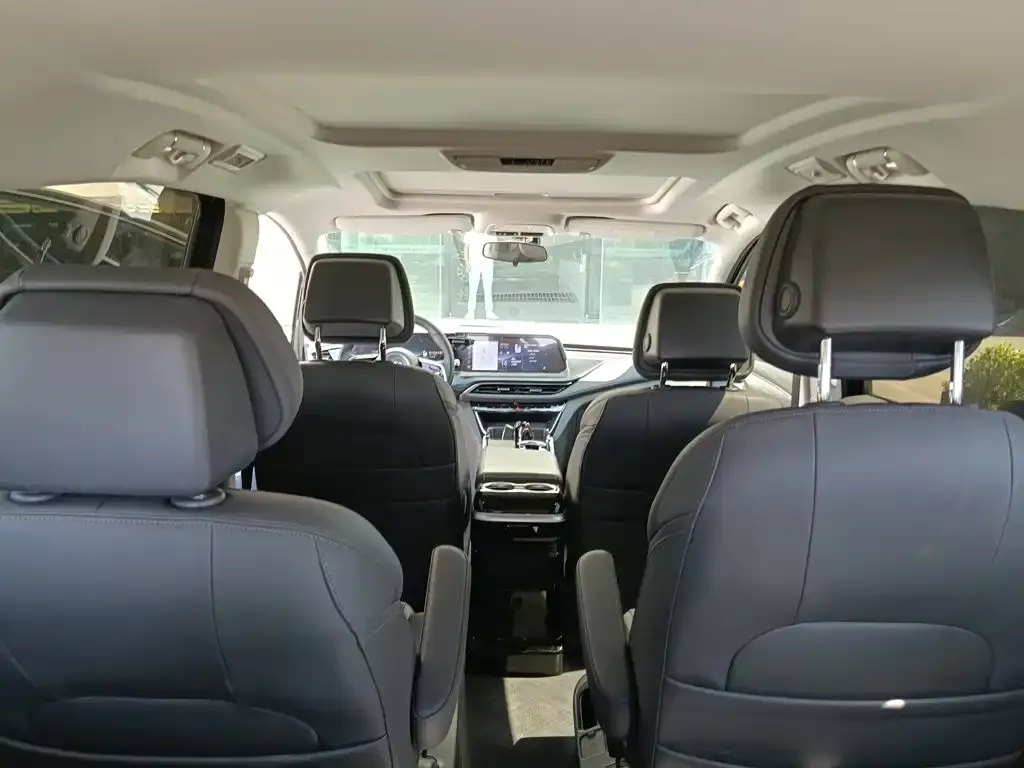 Buick GL8 Hybrid — фото 8