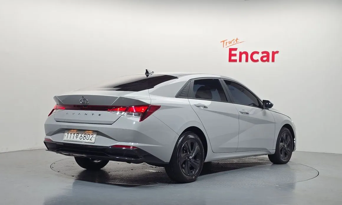 Hyundai AVANTE — фото 4