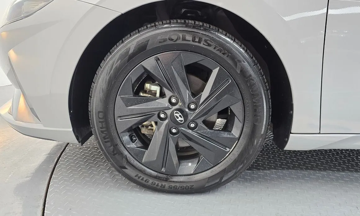Hyundai AVANTE — фото 6