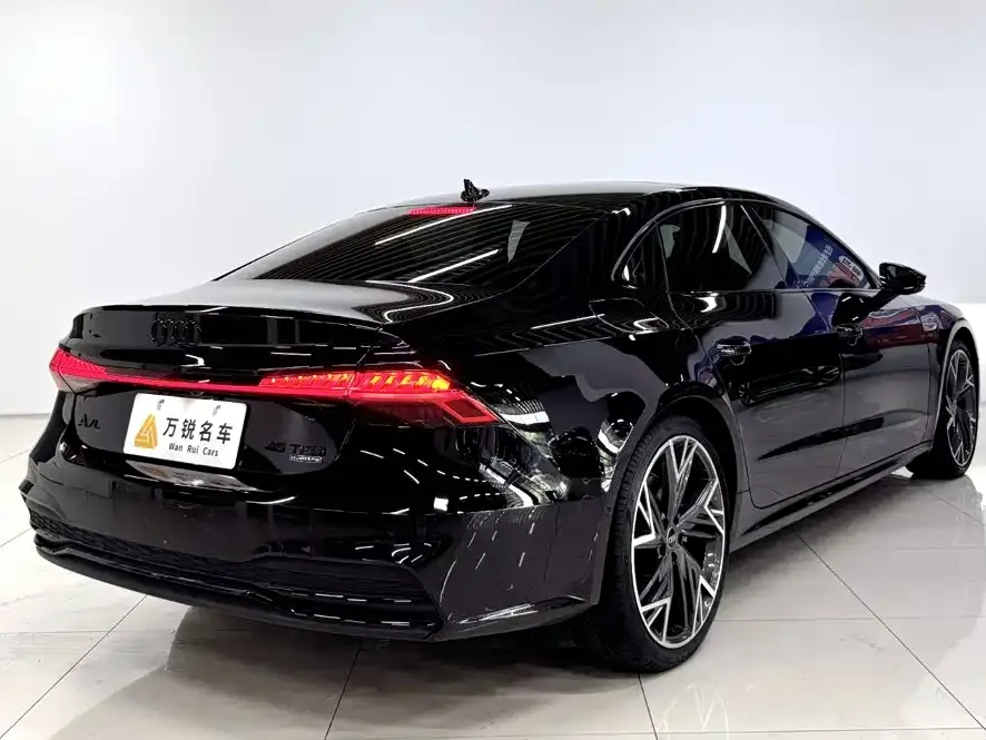 Audi A7L — фото 4