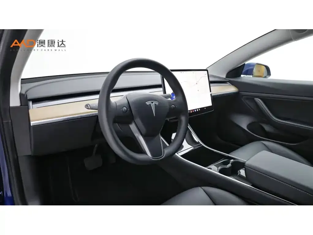 Tesla Model 3 — фото 10