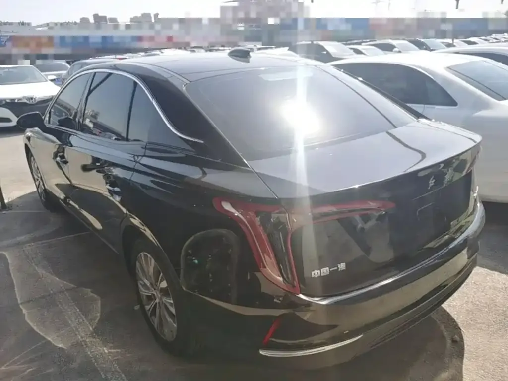 Hongqi E-QM5 — фото 2