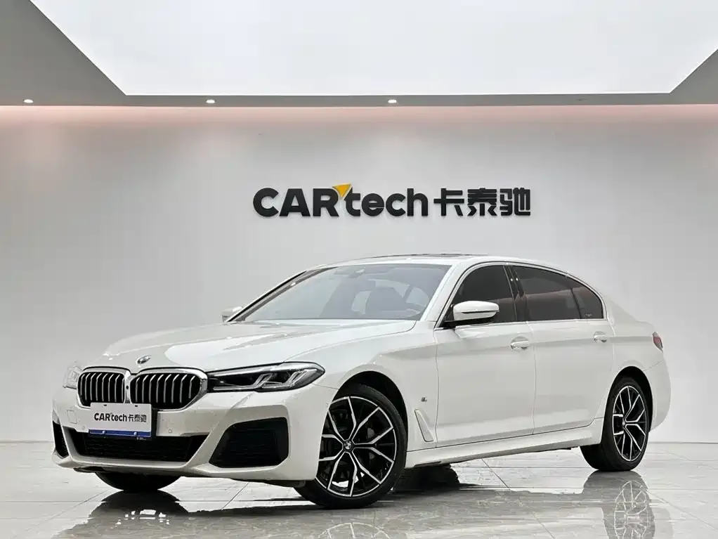 BMW 5 Series — фото 1