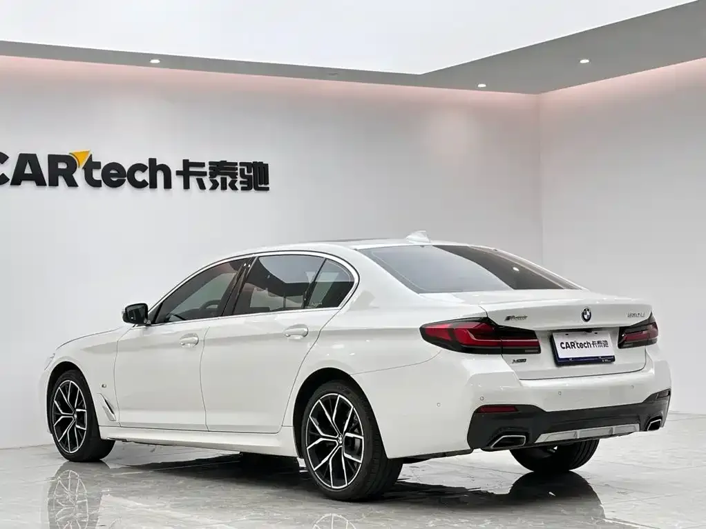 BMW 5 Series — фото 4