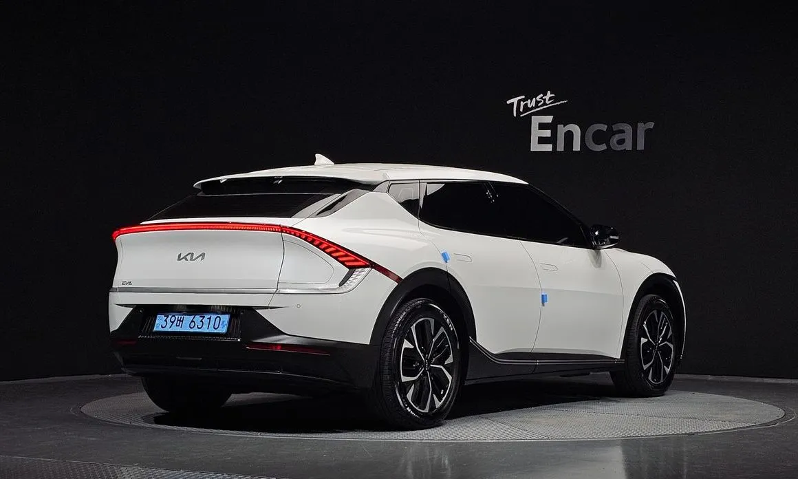 Kia EV6 — фото 6