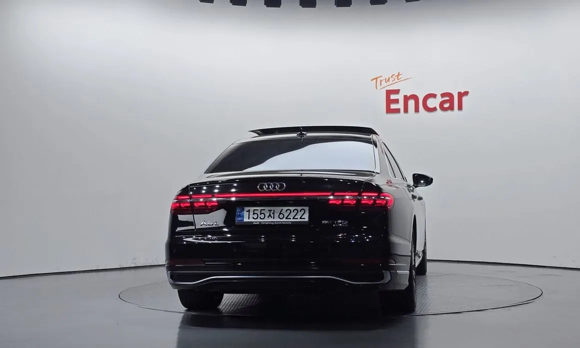 Audi A8 — фото 3