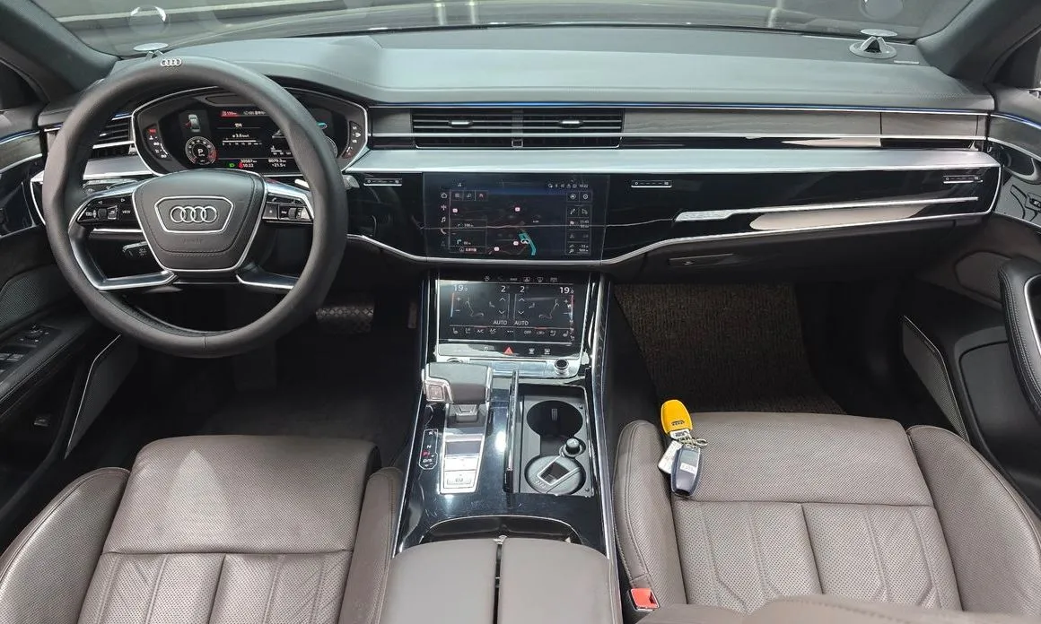 Audi A8 — фото 10