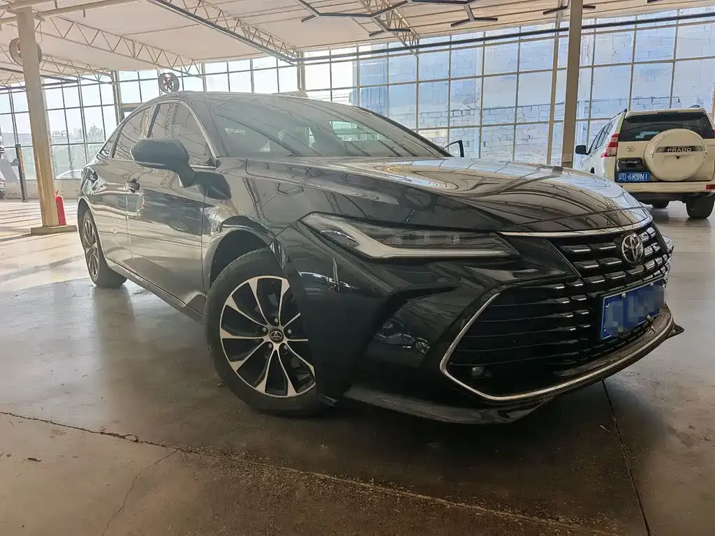 Toyota Avalon — фото 4