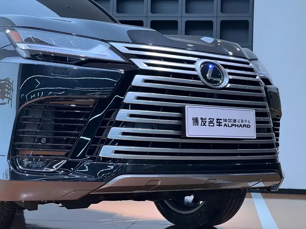 Lexus LX — фото 8