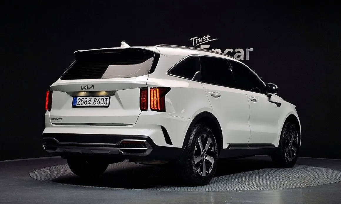 Kia Sorento — фото 3