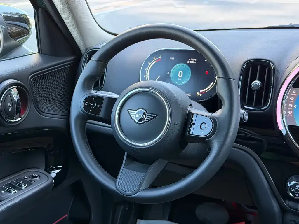 MINI Countryman — фото 10
