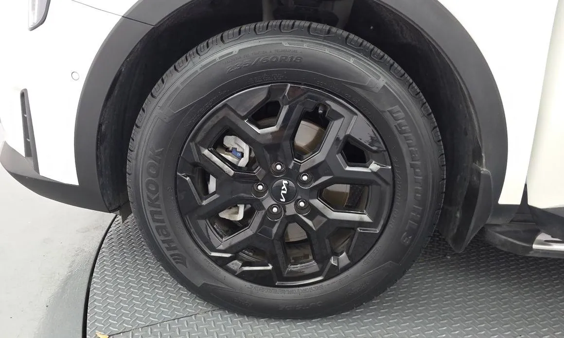 Kia Sorento — фото 9