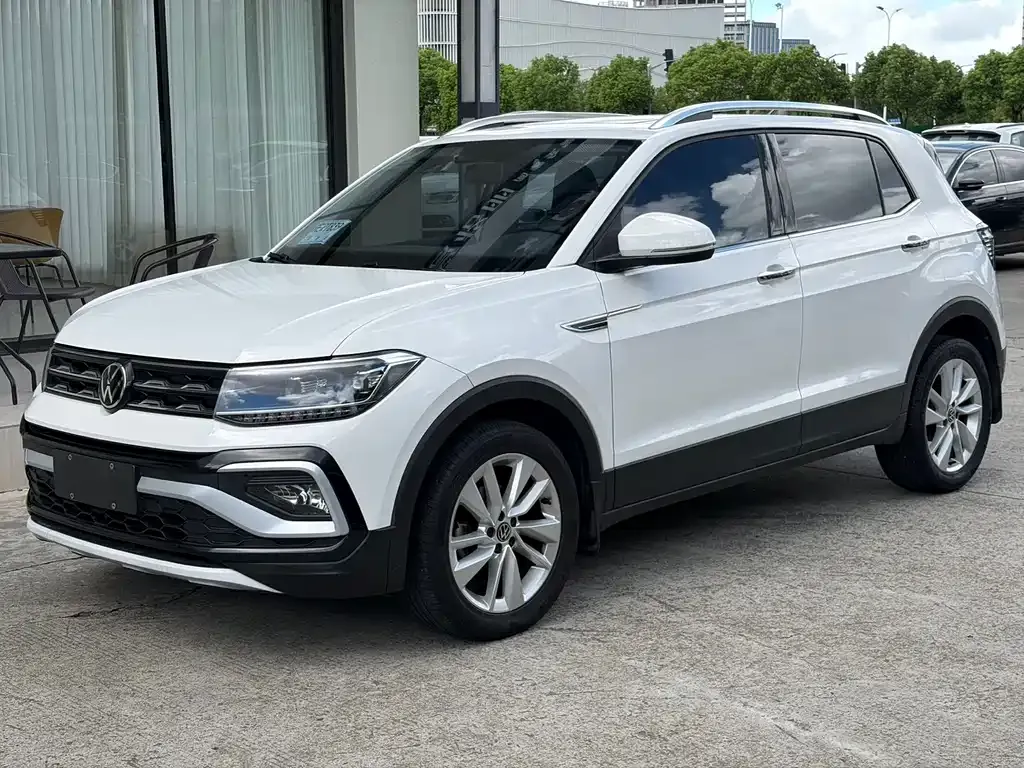 Volkswagen T-Cross — фото 1