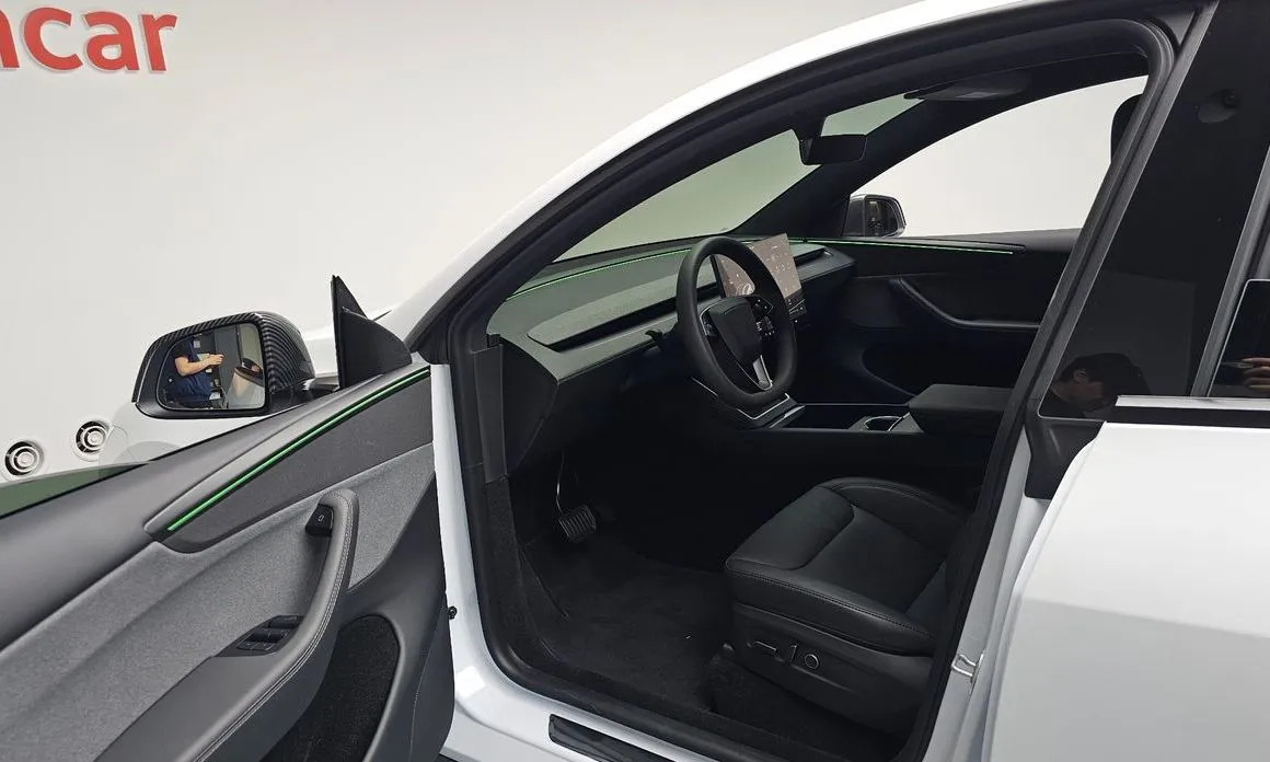 Tesla Model Y — фото 5