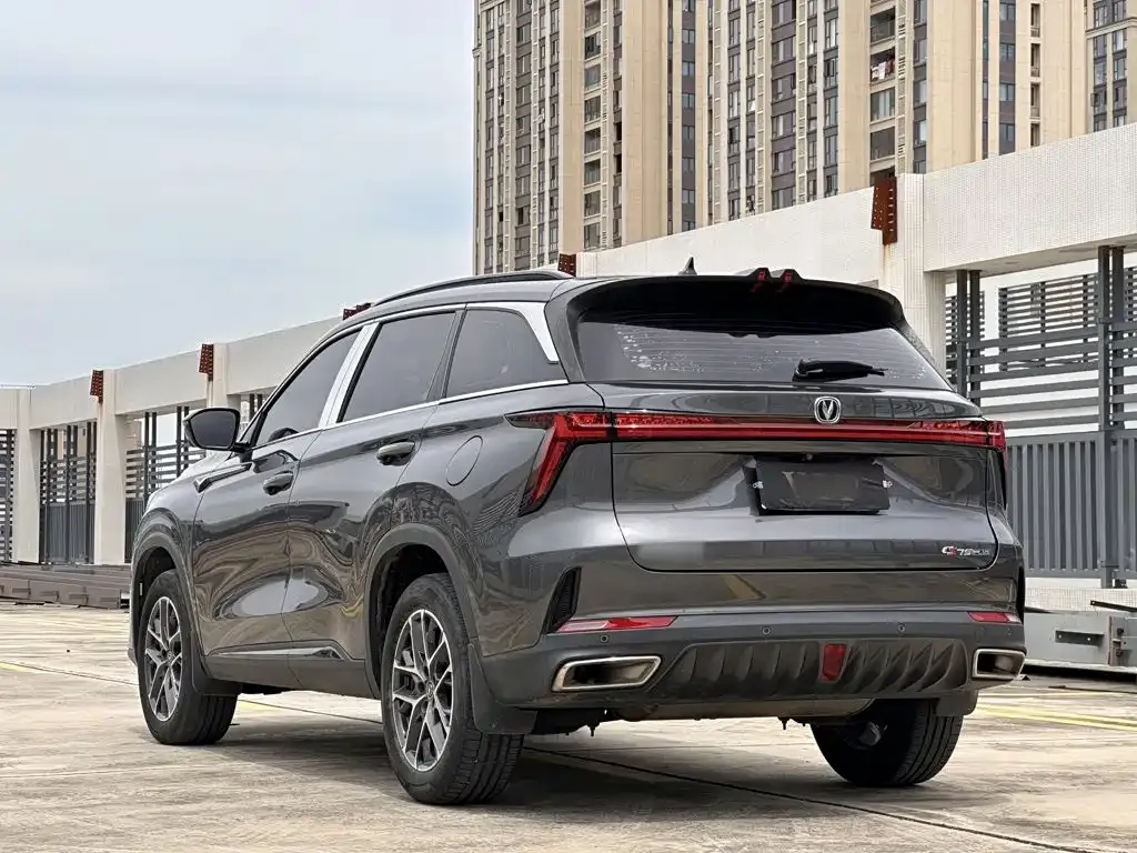 Changan CS75 PLUS — фото 4