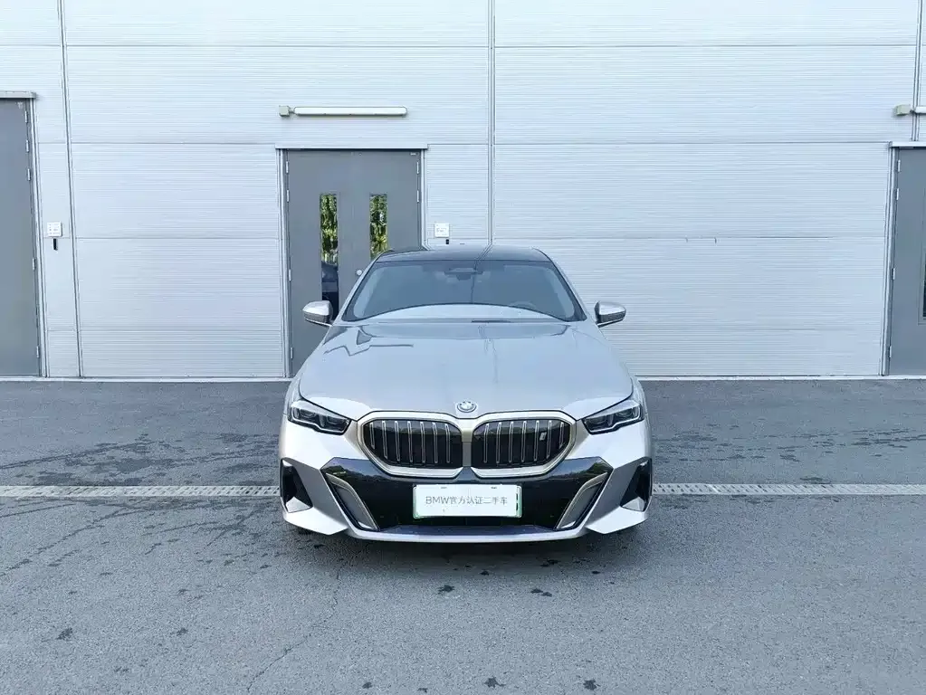 BMW i5 — фото 4