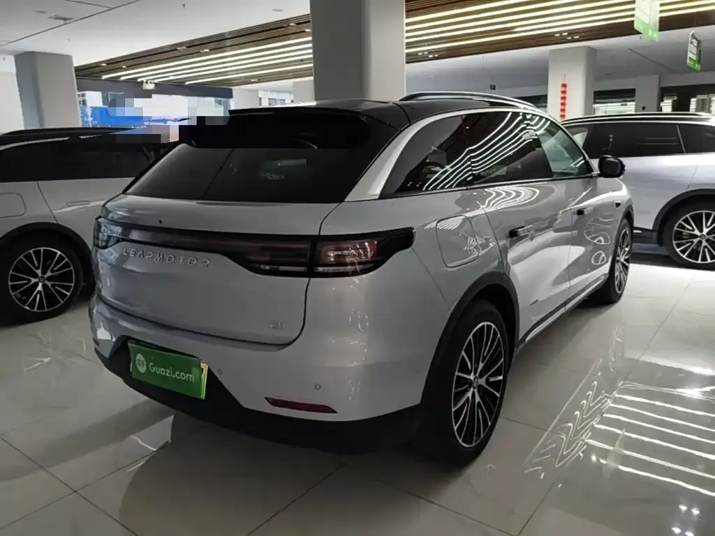 Leapmotor C11 — фото 10