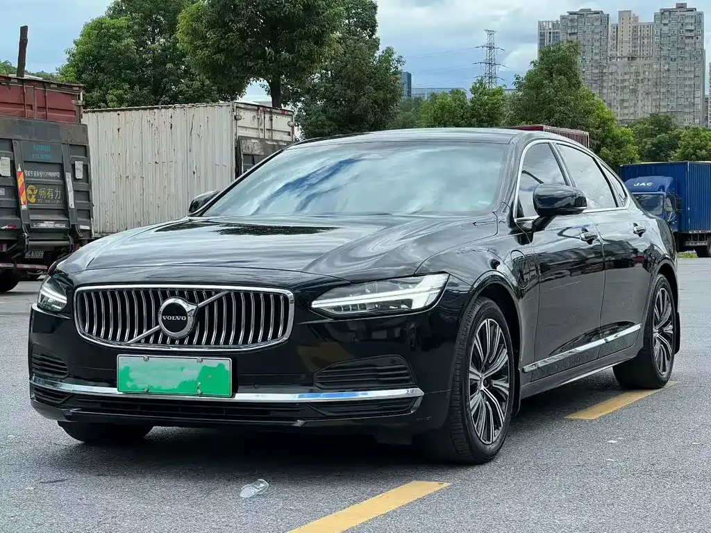 Volvo S90 PHEV — фото 1