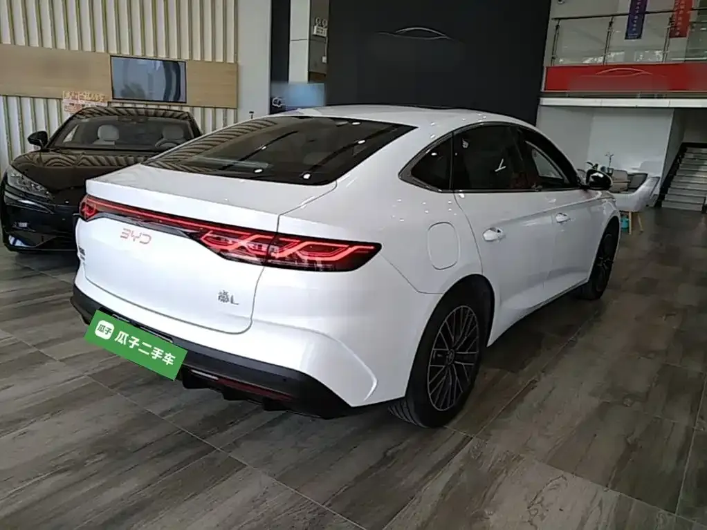 BYD Qin L — фото 4