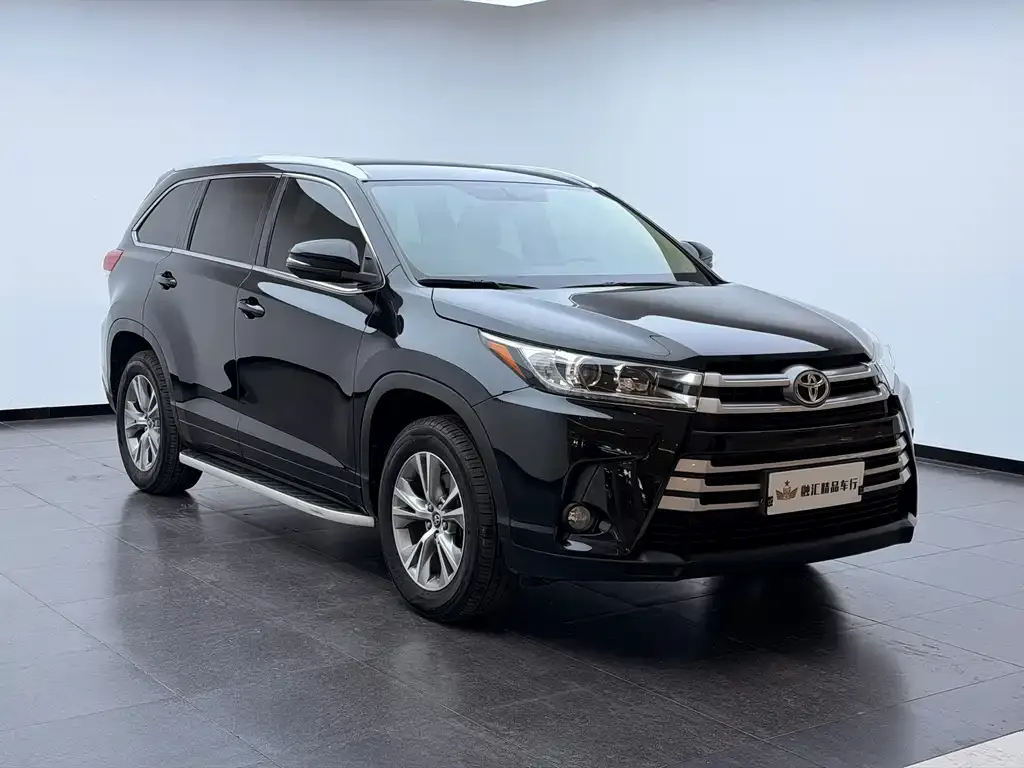 Toyota Highlander — фото 4