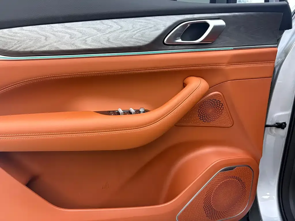Geely Galaxy M7 — фото 9