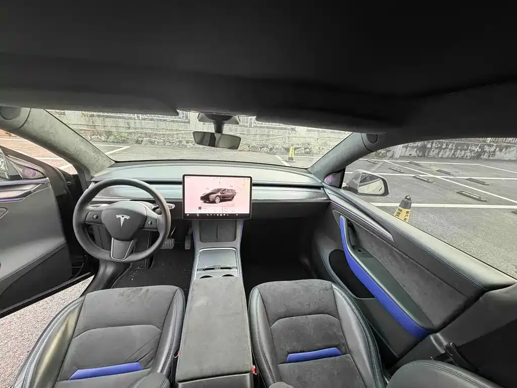 Tesla Model Y — фото 2
