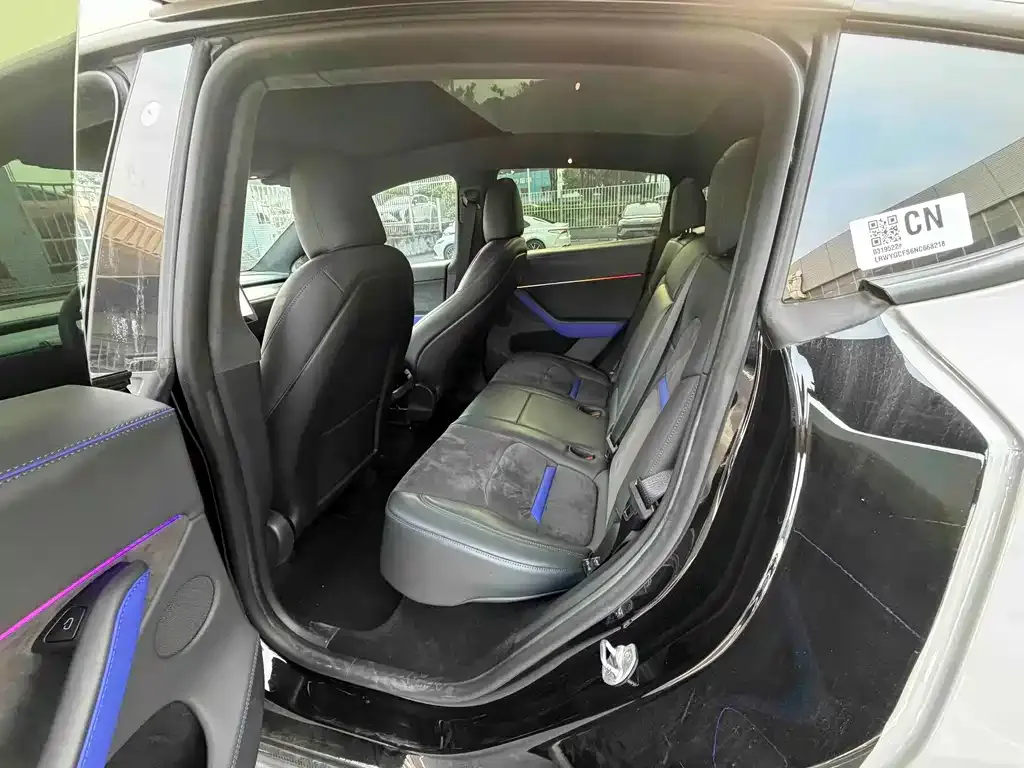 Tesla Model Y — фото 3