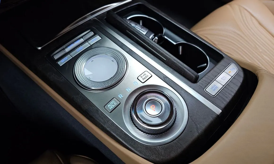 Genesis G80 — фото 10