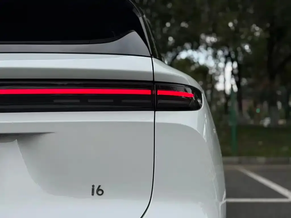 Li Auto Li i6 — фото 2