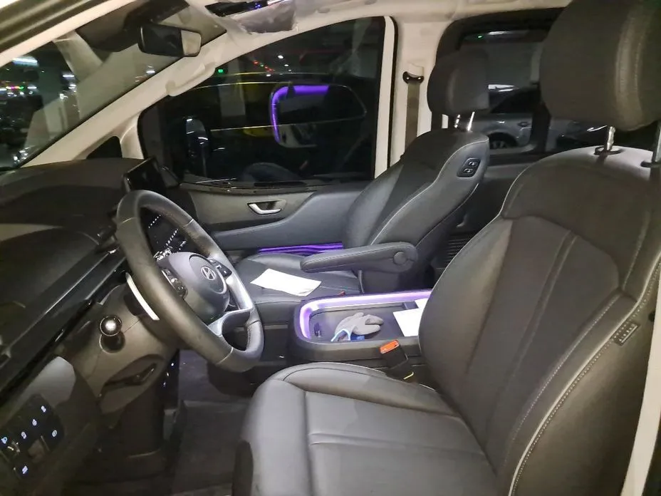 Hyundai Staria — фото 3