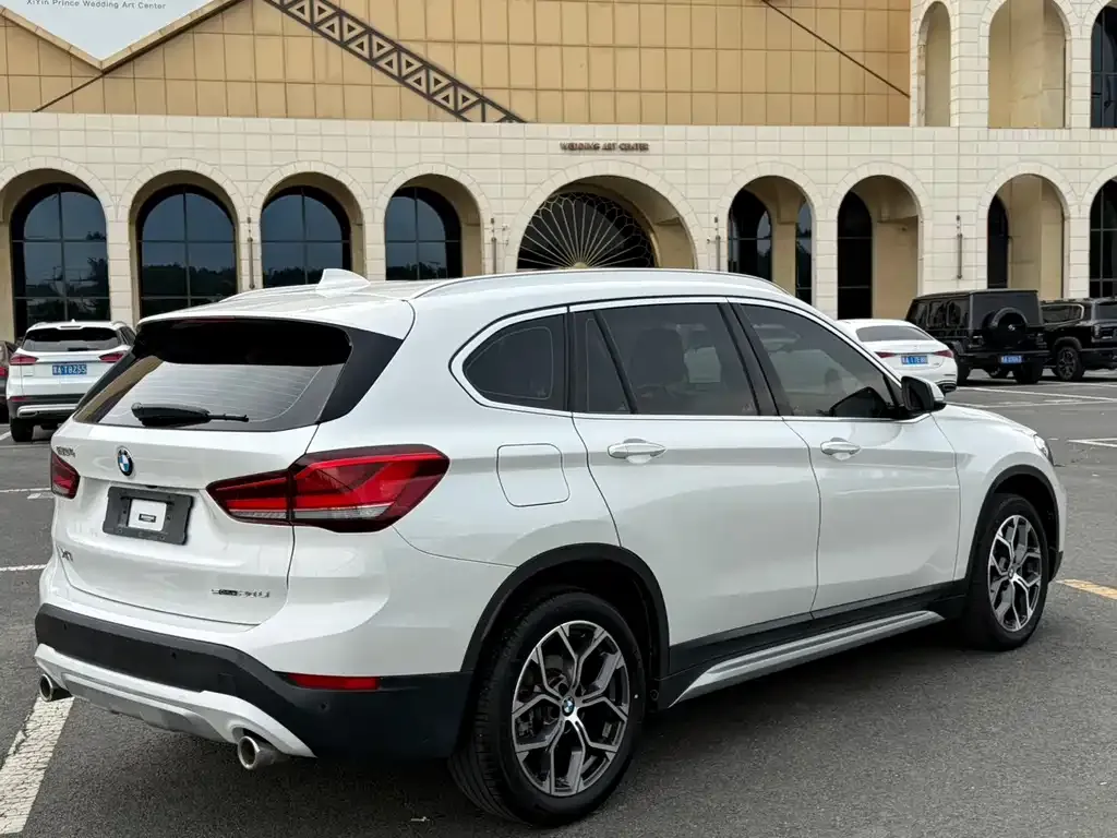 BMW X1 — фото 2