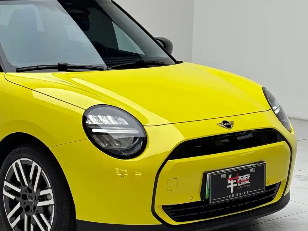 MINI Cooper EV — фото 10
