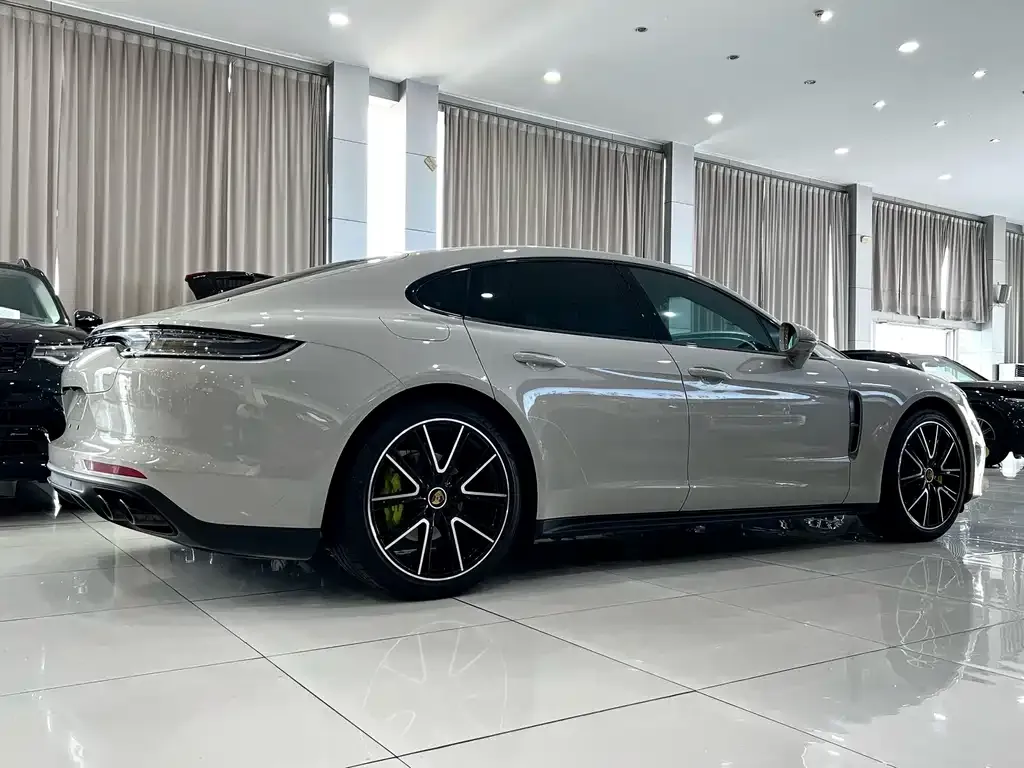 Porsche Panamera — фото 8