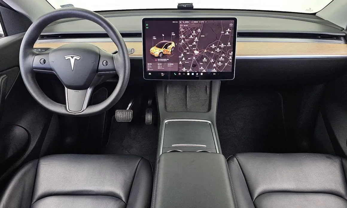 Tesla Model Y — фото 9