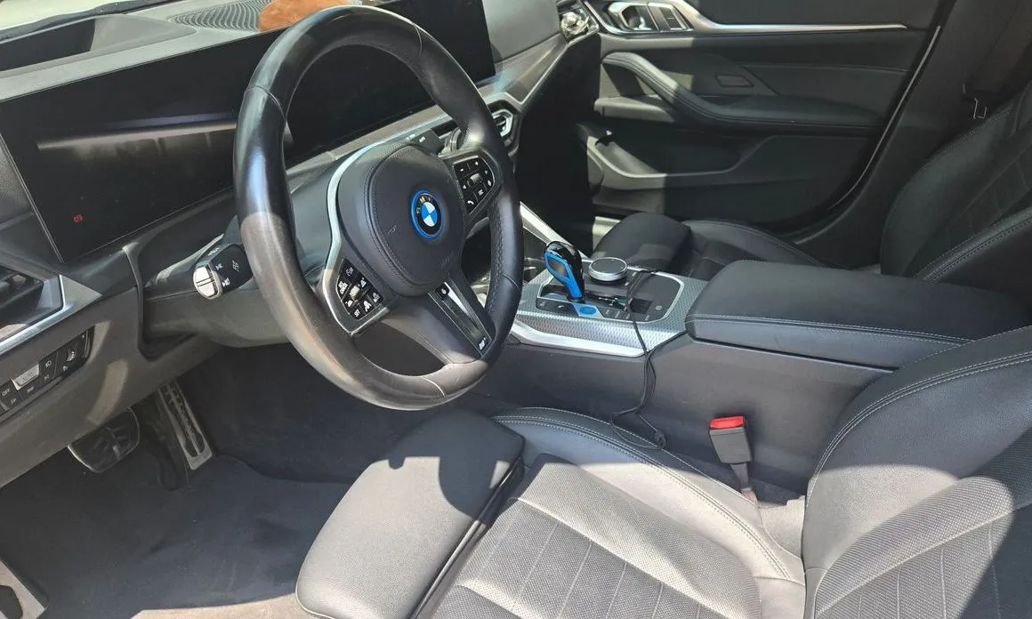 BMW i4 — фото 5