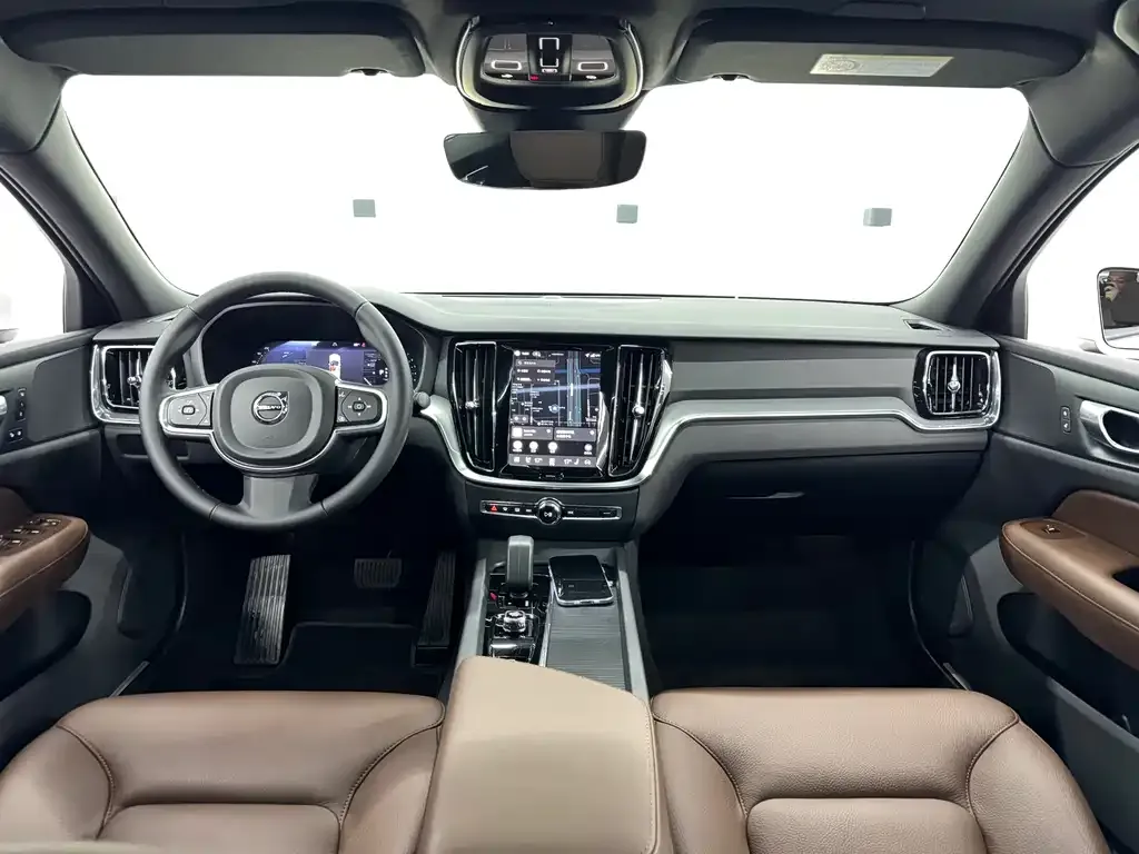 Volvo S60 — фото 10