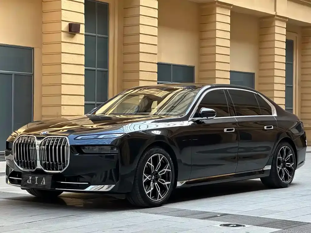 BMW 7 Series — фото 4