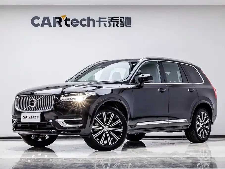 Volvo XC90 — фото 1