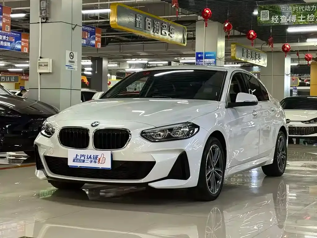 BMW 1 Series — фото 1