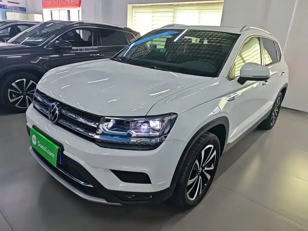 Volkswagen Tharu — фото 1