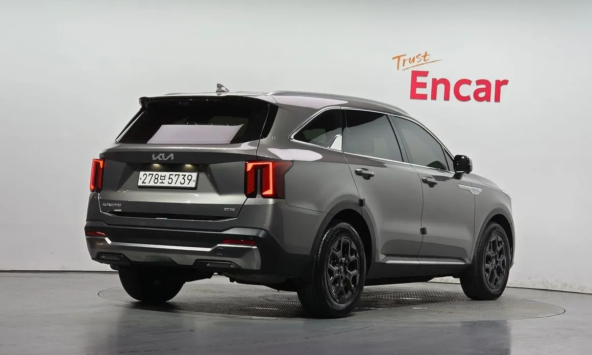 Kia Sorento — фото 5