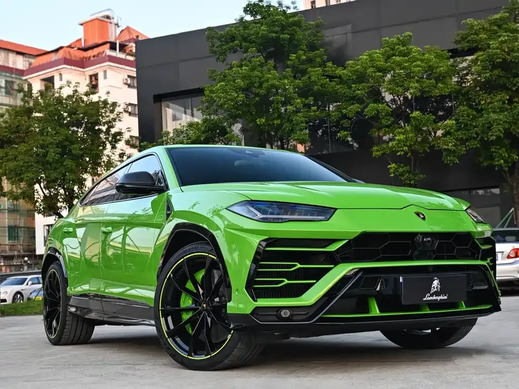 Lamborghini Urus — фото 9