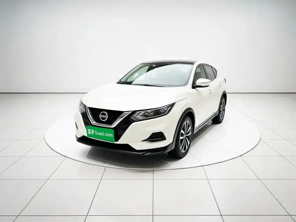 Nissan Qashqai — фото 1