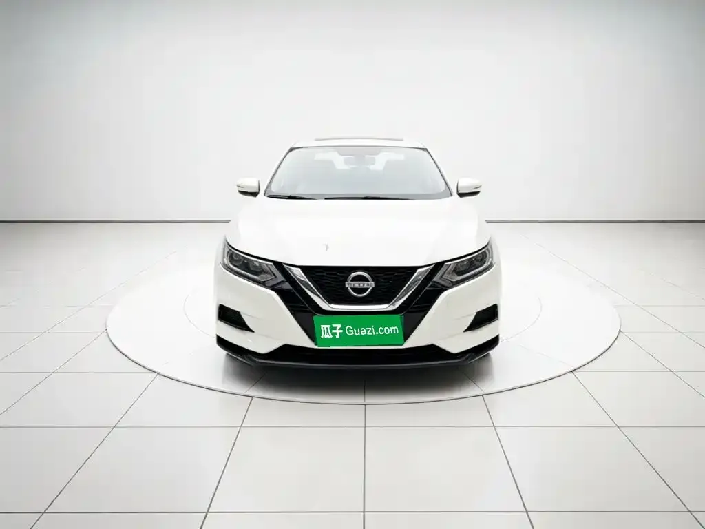 Nissan Qashqai — фото 10