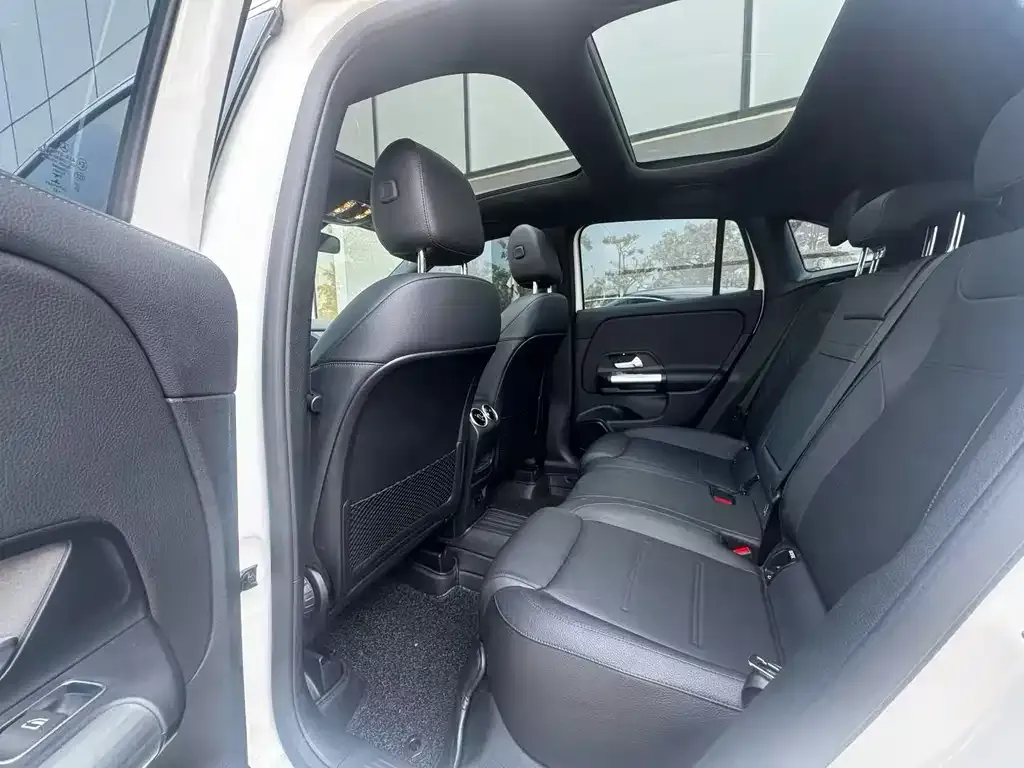 Mercedes-Benz GLA — фото 8